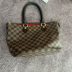Louis Vuitton Shoulder Bag